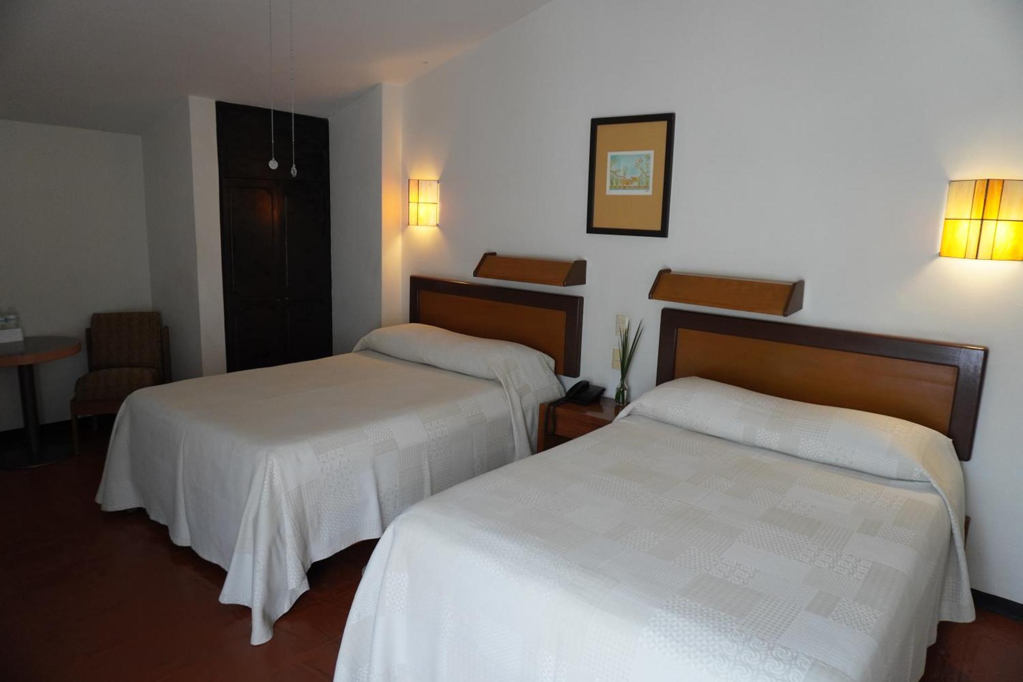 Hotel Ilebal Cuernavaca Centro - Lugar Con Encanto! エクステリア 写真